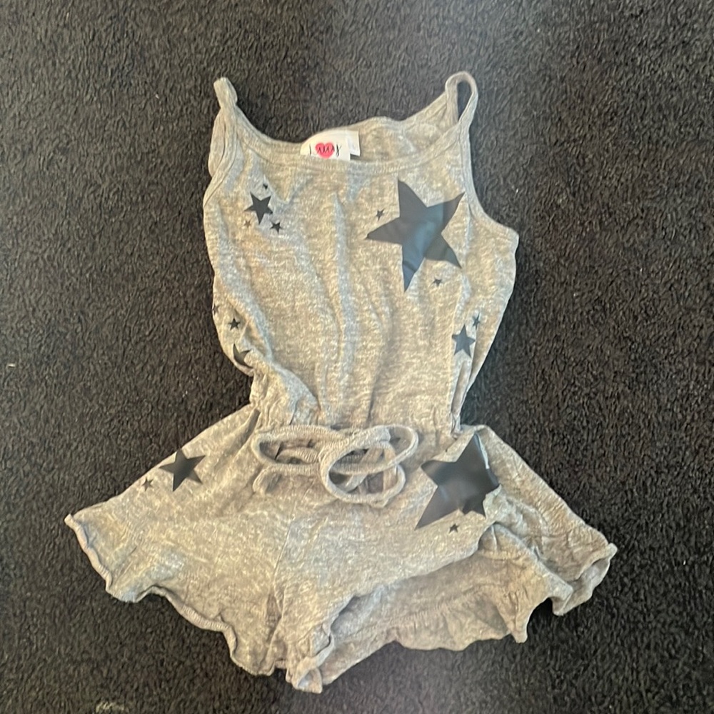 Grey romper with black stars